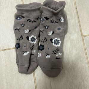 New worn once “grippy Sox” OS